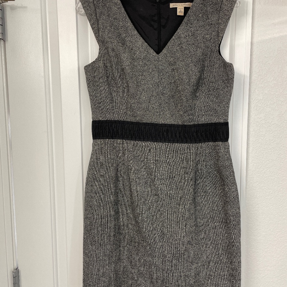 Banana Republic Greg tweed sheath dress